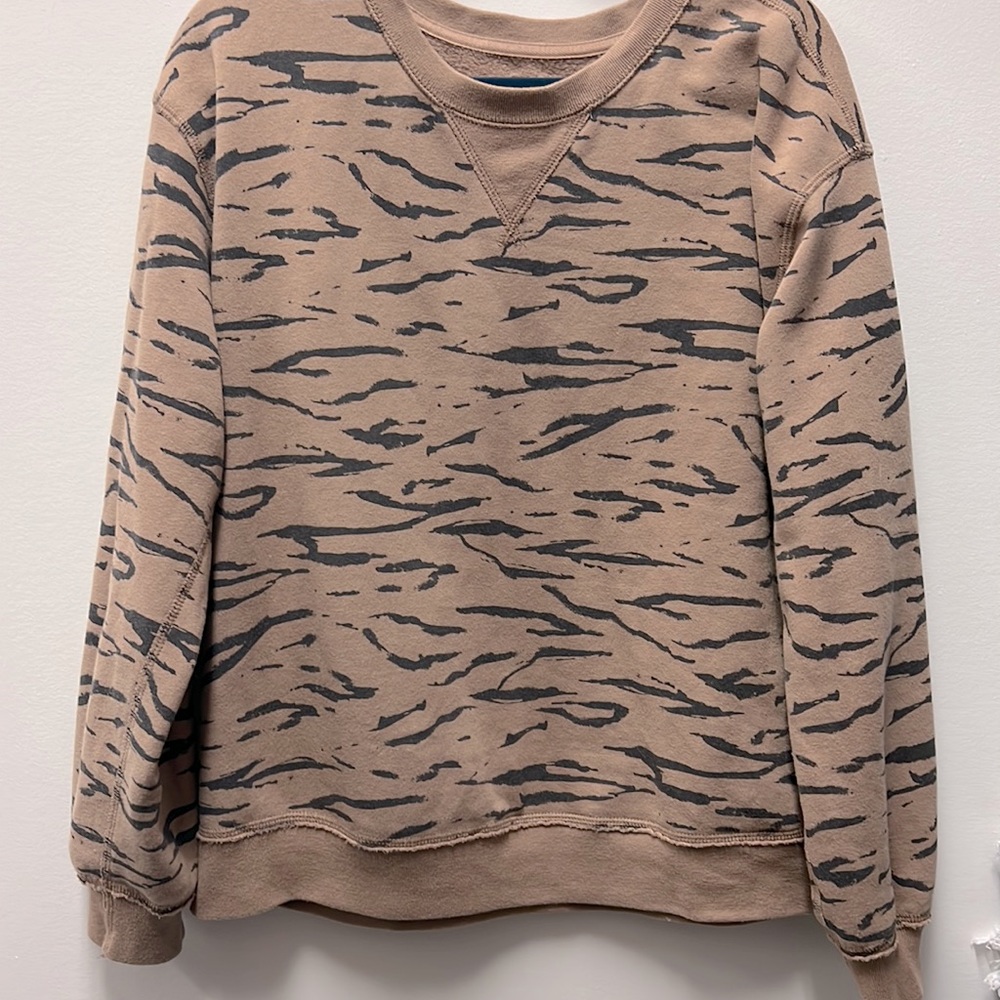 Abercrombie & Fitch sweatshirt. SZ M